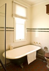 1288252306Bathroom6